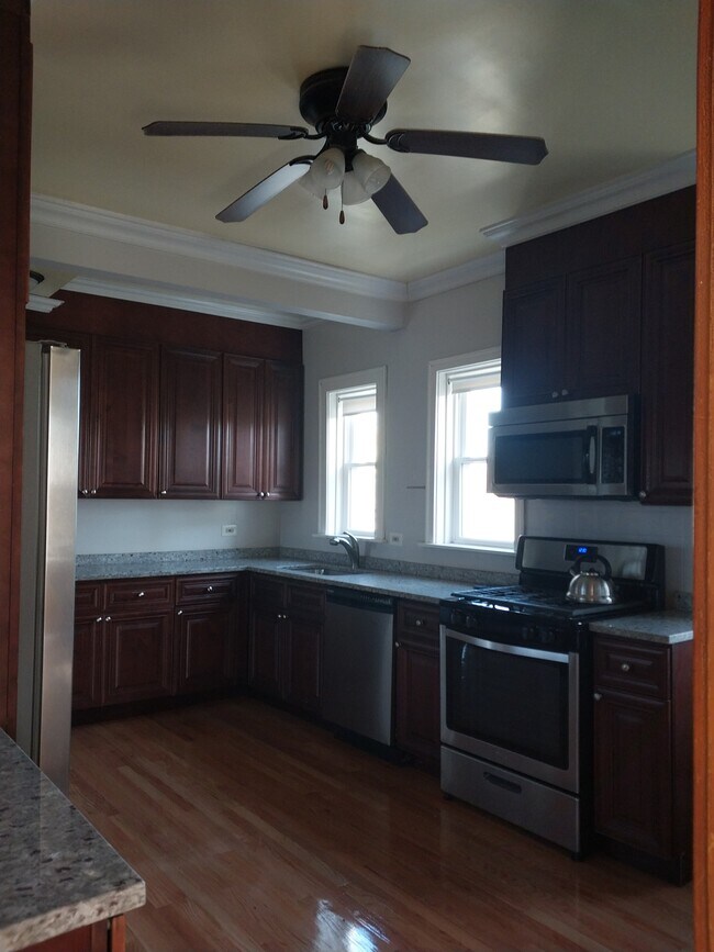 Cocina - 3927 Kirk St