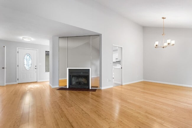 Foto del edificio - 922 Jungfrau Ct