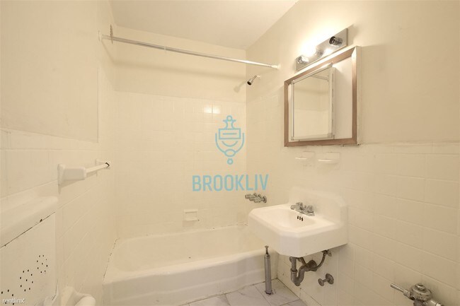 Foto del edificio - 5101 Avenue M