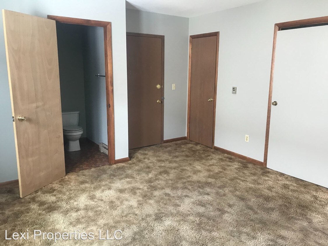 Primary Photo - 2 br, 1 bath Apartment - 52 Grant