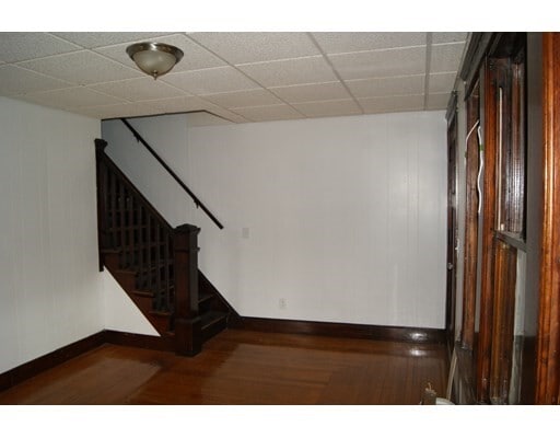 Building Photo - 27 Garfield Ave