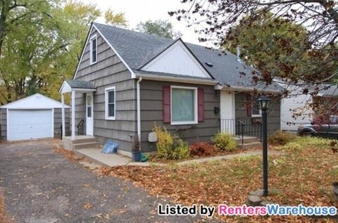 Primary Photo - 7212 Oliver Ave S