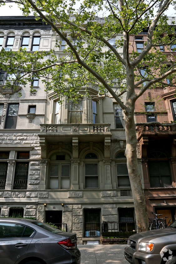 Foto del edificio - 118 W 74th St