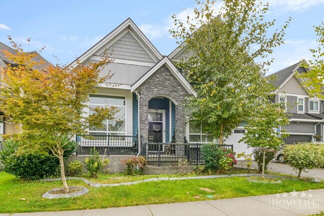 Photo du bâtiment - Beautiful 3 bedroom custom built home in Cloverdale