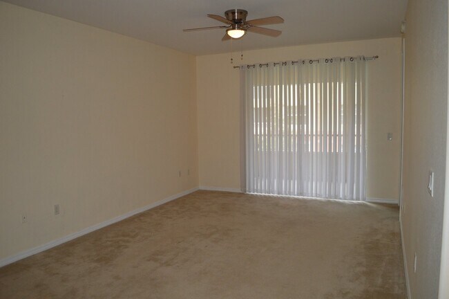 Foto del edificio - GREAT CONDO IN CAPE CORAL 2+ DEN/2  $1,800!!