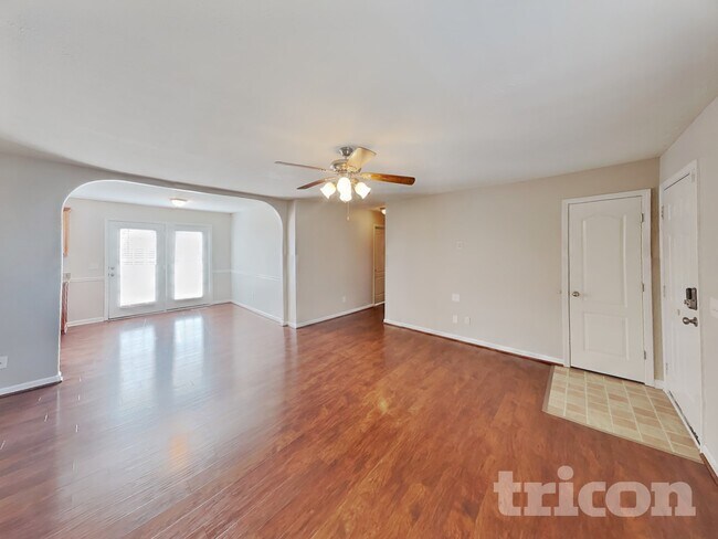 Foto del edificio - 1621 Robert Rd