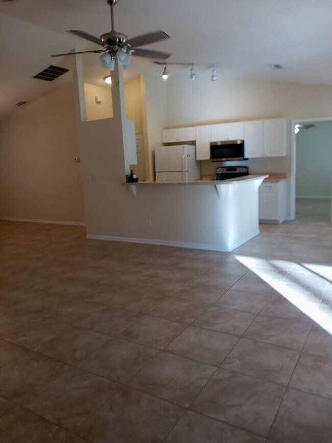 Foto del edificio - Charming 3-Bedroom Home in Port Charlotte, FL