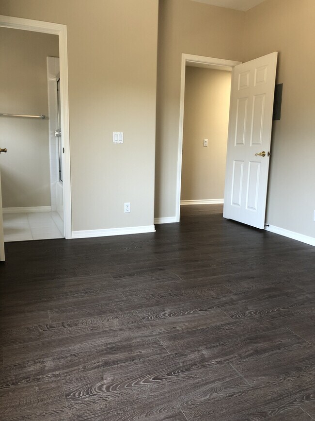 Guest Bdrm - 501 S Oak Knoll Ave