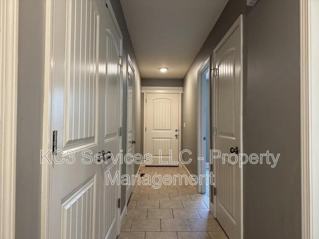 Foto del edificio - 9326 N Robinhood Ave