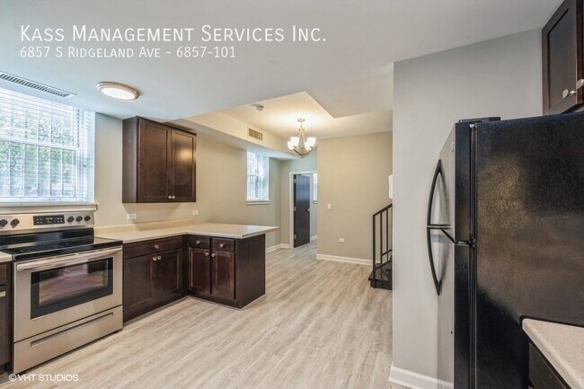 Foto del edificio - 6857 S Ridgeland Ave