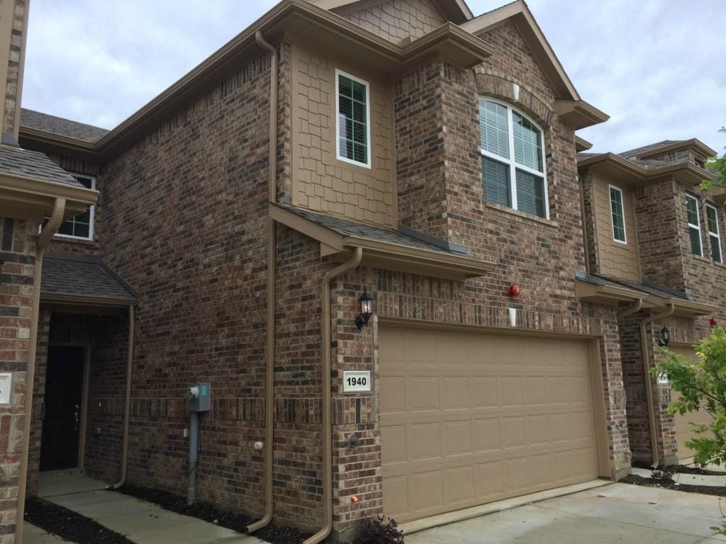 1940 Sherburne St, Lewisville, TX 75067 Condo for Rent in Lewisville