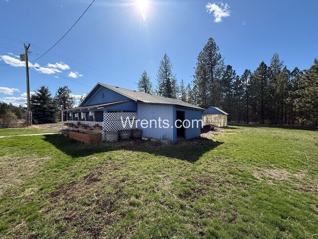 Foto del edificio - Country Living Retreat Near Cheney – Space, Privacy & Homestead Charm