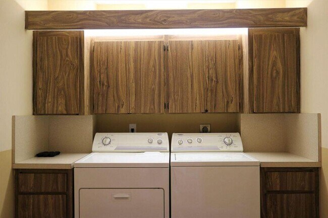 Foto del edificio - 3507 Village Blvd