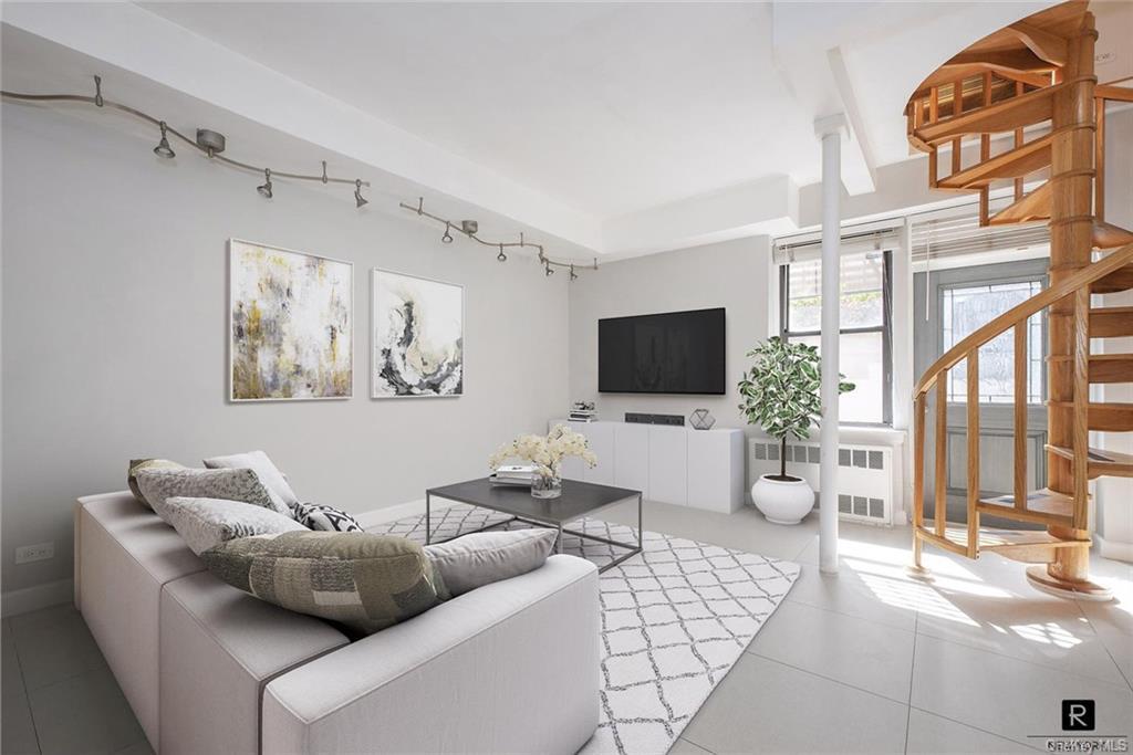 Foto principal - 342 E 53rd St