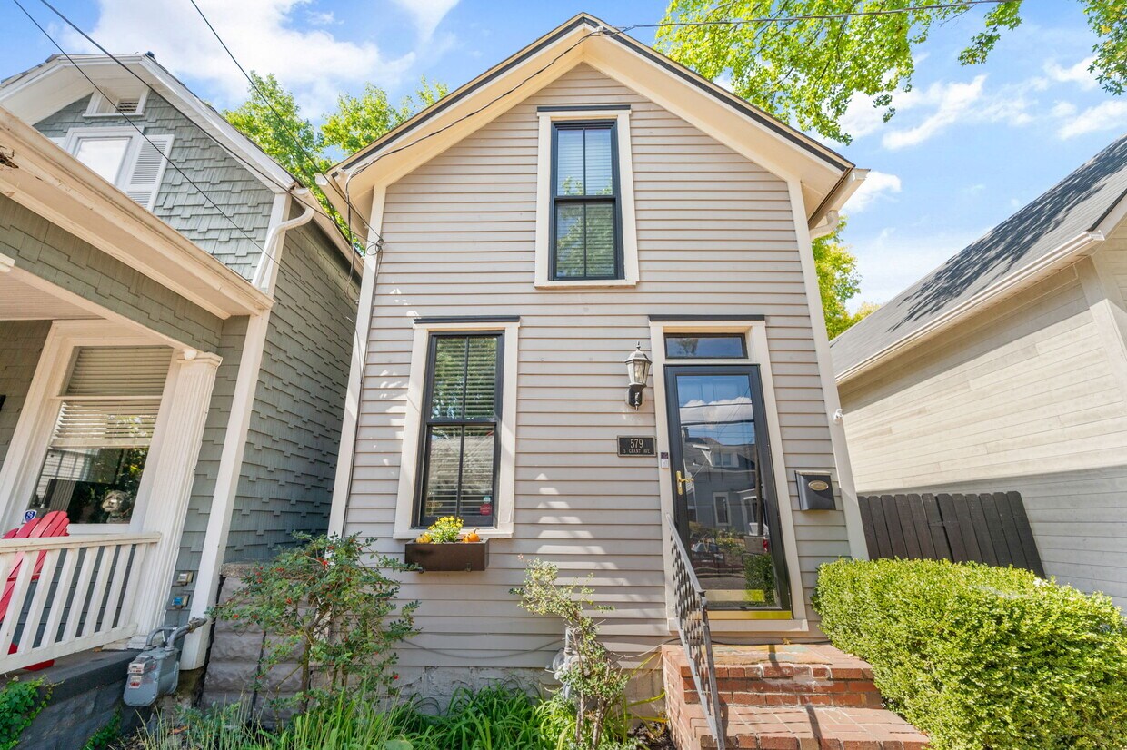 Primary Photo - 579 S Grant Ave