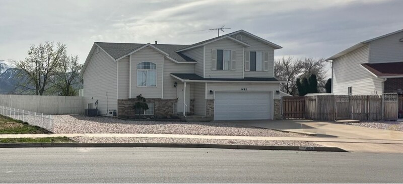 Primary Photo - 1482 N 160 W