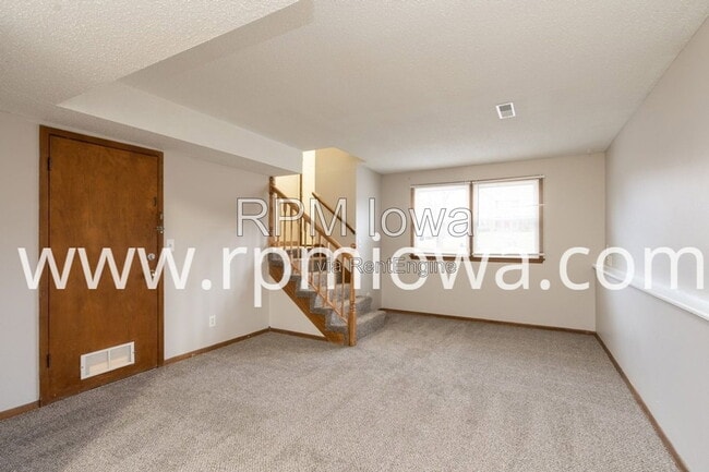 Building Photo - 3424 SW 42nd St