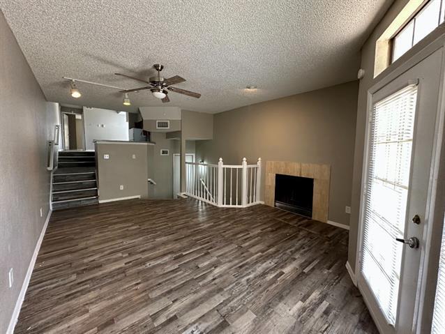 Foto del edificio - 9823 Summerwood Cir