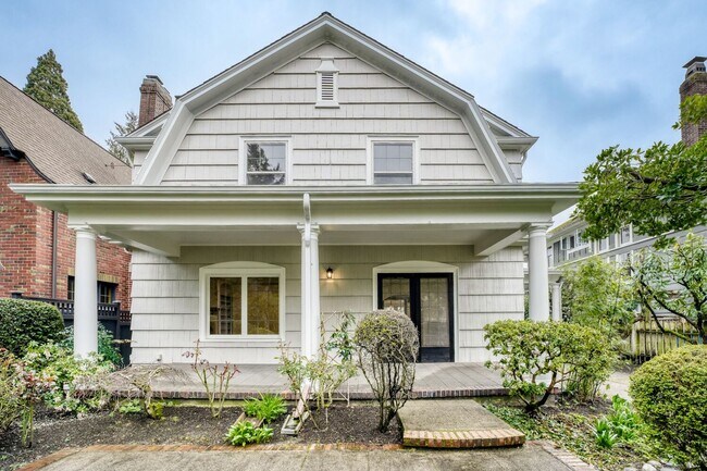 Foto del edificio - Capitol Hill Home