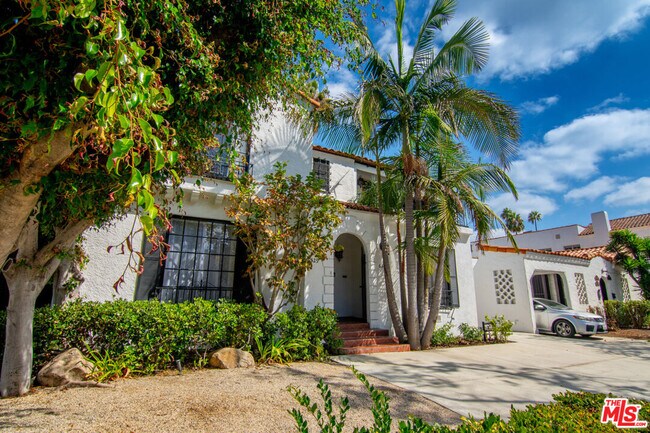 Foto del edificio - 6329 W 6th St