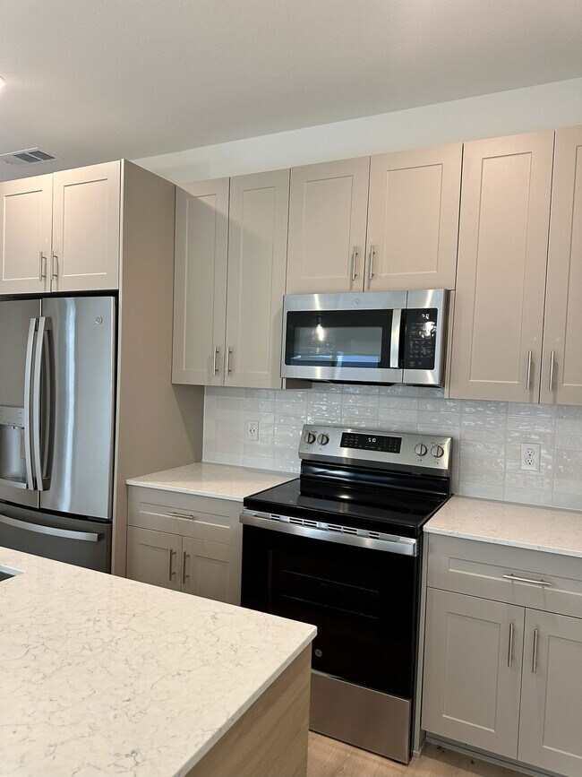 Building Photo - 1525 Farm to Market Road 982 Apt #2435, Pr...