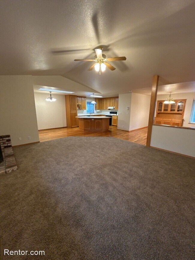 Foto del edificio - 3 br, 2 bath House - 4163 Cedar Street
