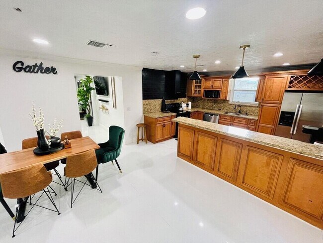 Foto del edificio - 5537 SW 6th St