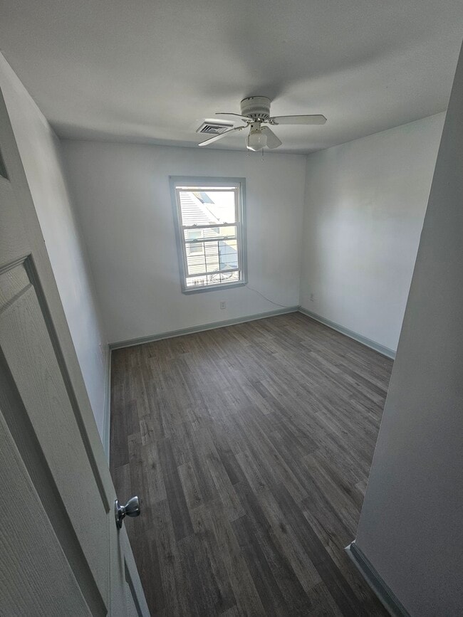 Bedroom - 96 N 9th St