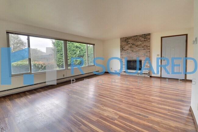 Foto del edificio - 323 2nd Ave S