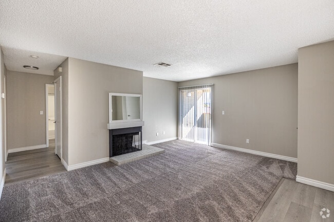 2BR, 2BA - 1,040SF - Living Room - Bellevue Apartments