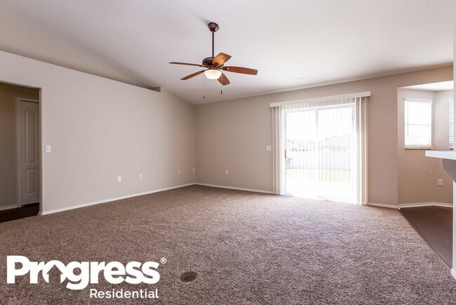 Foto del edificio - 5063 Ashwood Dr