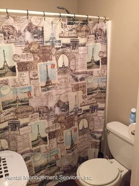 Building Photo - 9939 SE Talbert St