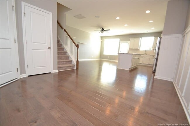 Foto del edificio - 1169 Little Gem Ln
