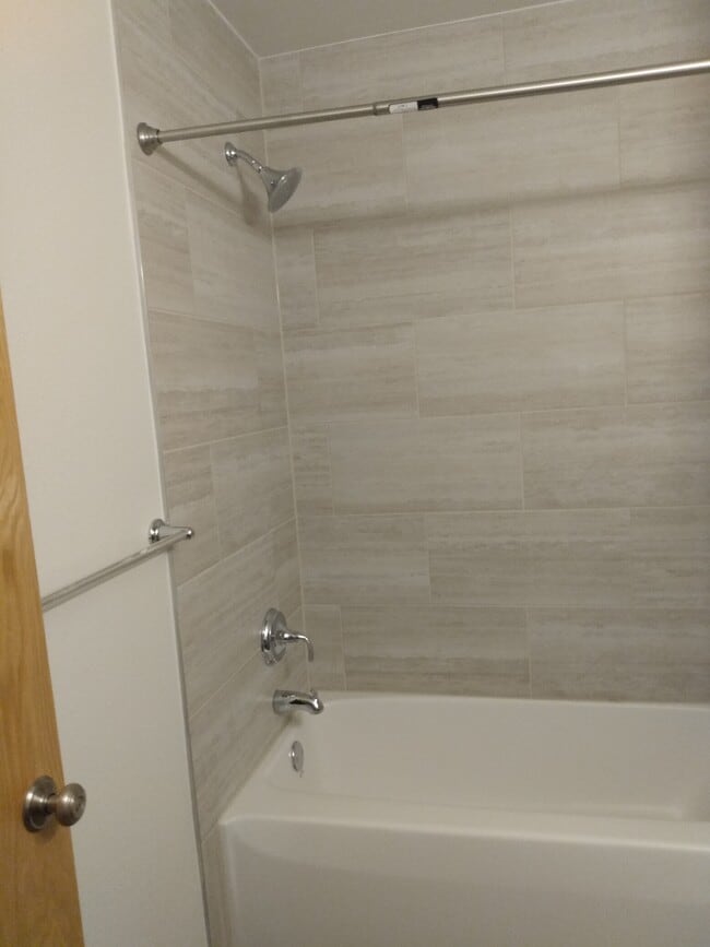 Building Photo - Glendale Townhomes