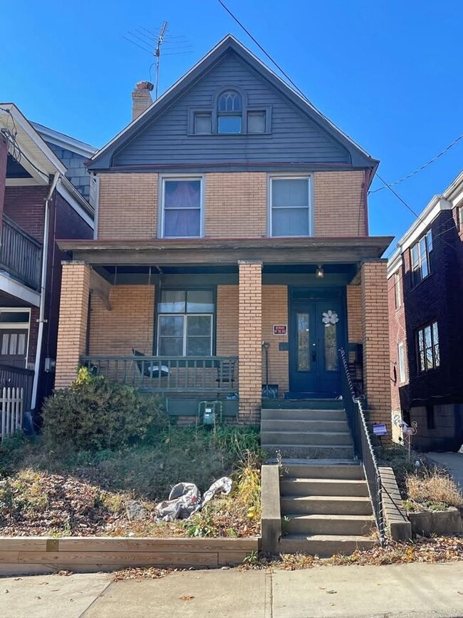 Building Photo - 82 Estella Ave