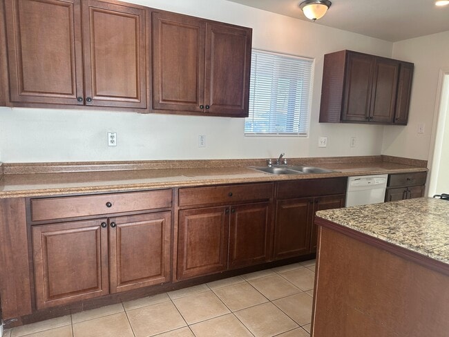 Building Photo - 44900 Rubidoux St