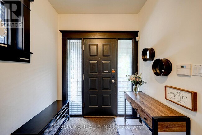 Photo du bâtiment - 27 Rowland St