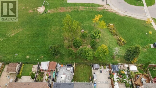 Building Photo - 3664 Bala Dr