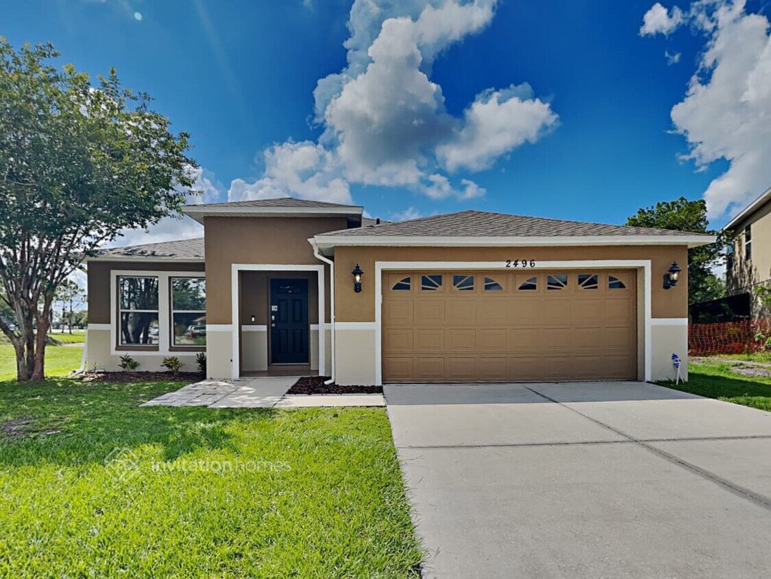 Foto principal - 2496 Brownwood Dr