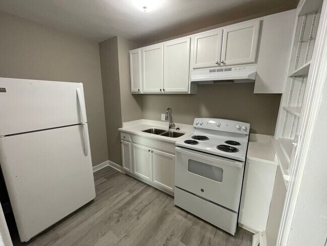 Foto del edificio - 613 Caldwell Ave NE