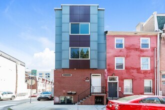 Building Photo - 917 N 15th St