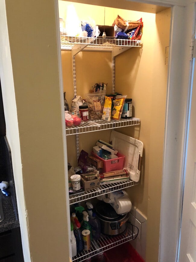 Foto del edificio - 1353 N Ashland Ave
