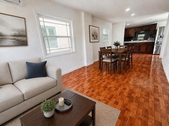 Foto del edificio - 10407 1/2 Juniper St
