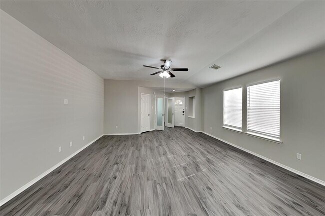 Building Photo - 5614 Gibralter Pl