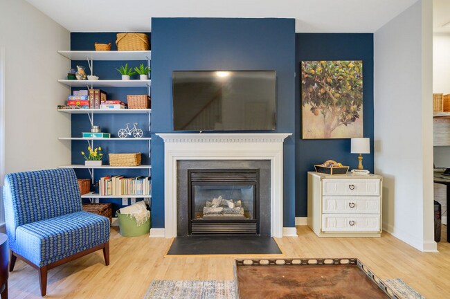 Foto del edificio - 302 Madison Grove Pl