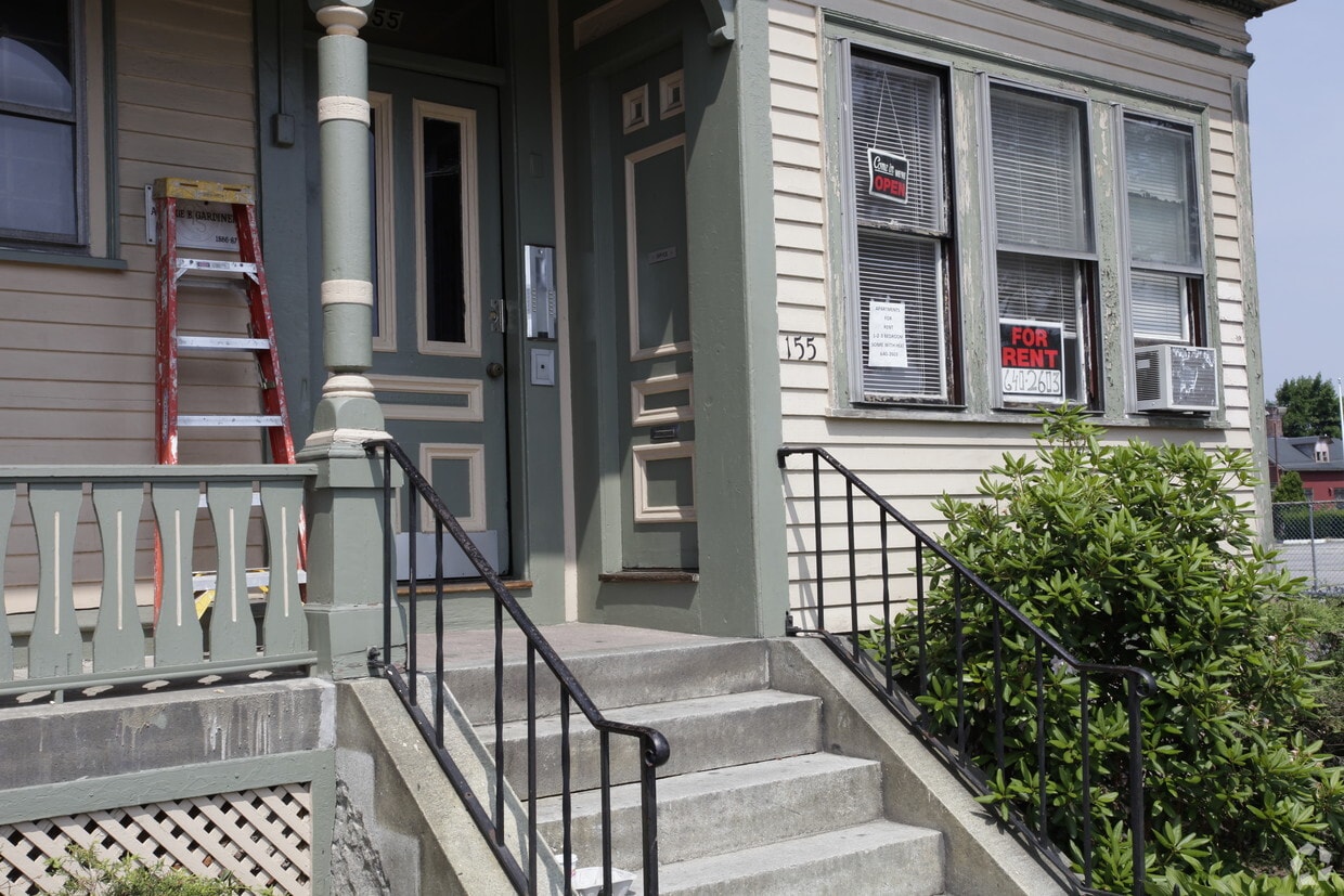 Building Photo - 155-163 Elmwood Ave