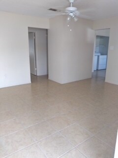 Foto del edificio - 310 Erby Ave