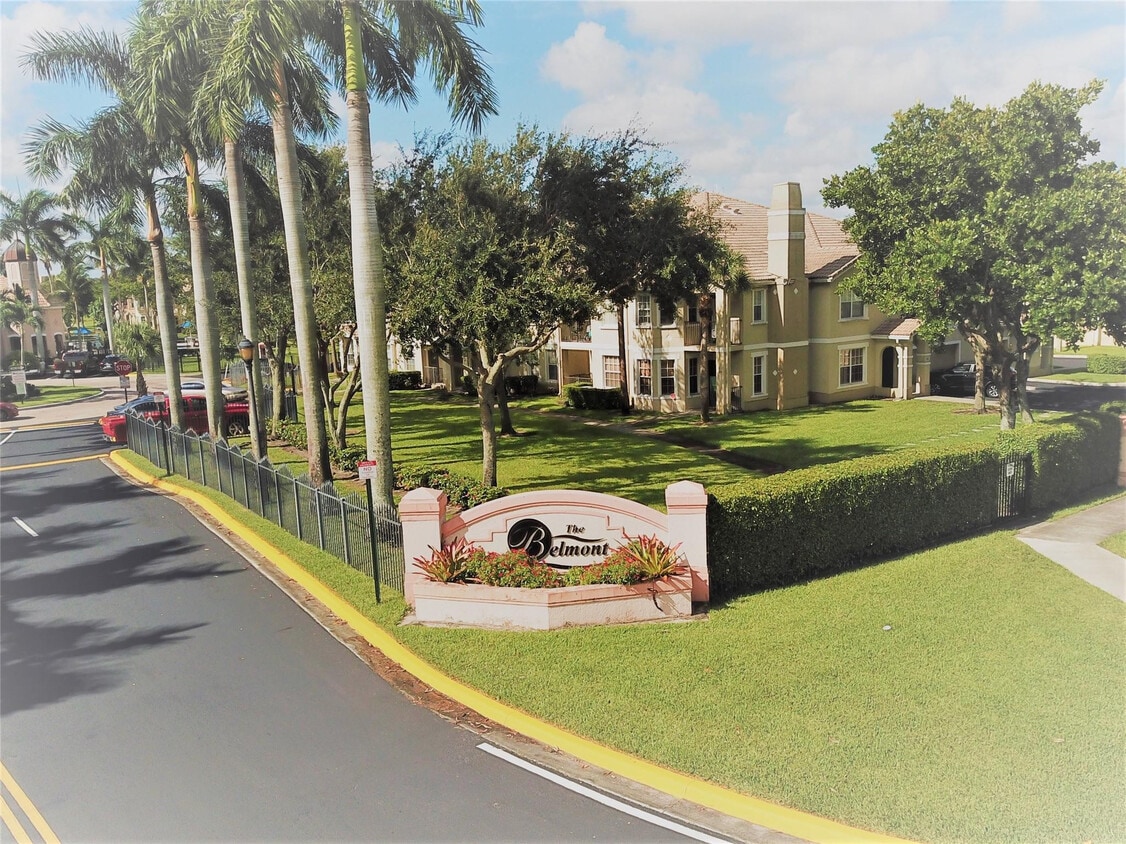 Foto principal - 306 Belmont Ln