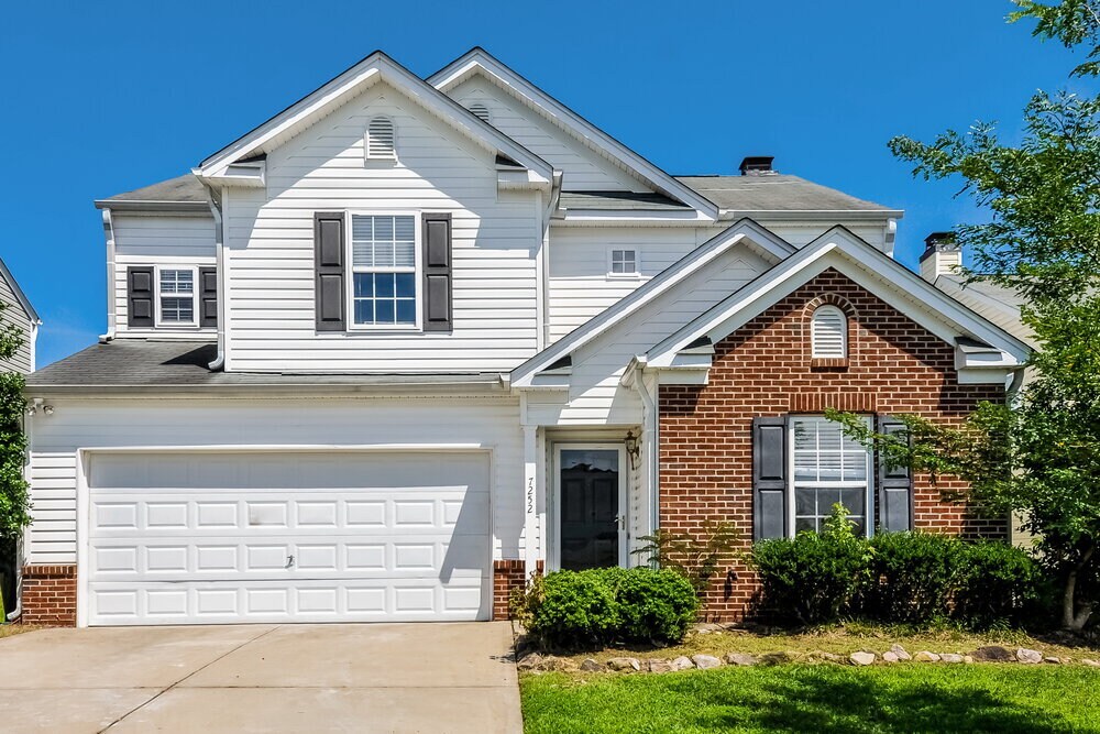 Foto principal - 7252 Great Laurel Dr