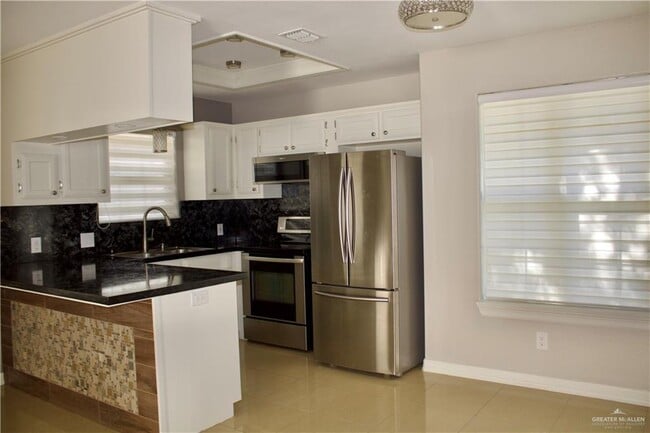 Foto del edificio - 7119 N 12th Ln